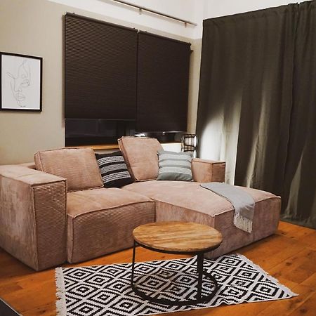 Stilvolles City-Loft Mit Privatem Whirlpool Trèves Extérieur photo