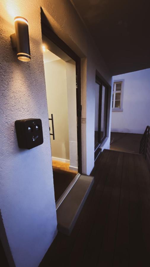 Stilvolles City-Loft Mit Privatem Whirlpool Trèves Extérieur photo
