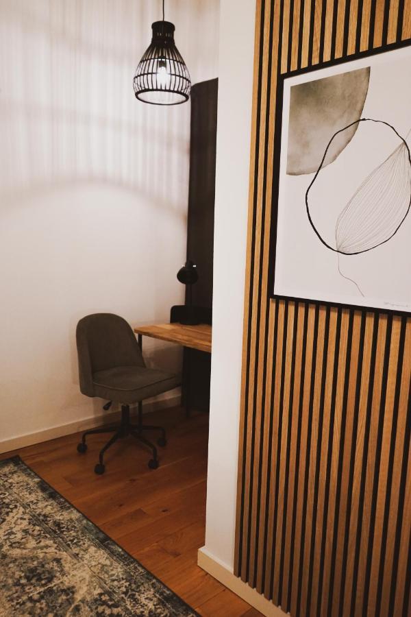 Stilvolles City-Loft Mit Privatem Whirlpool Trèves Extérieur photo